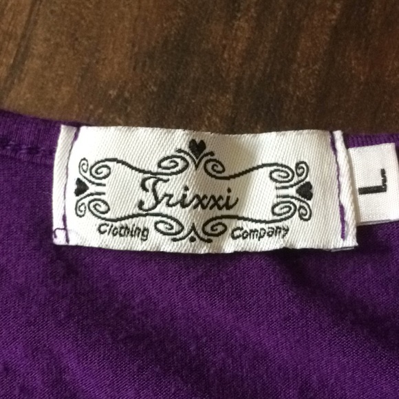 Trixxi ruffled sleeveless shirt. Size L - Picture 3 of 4